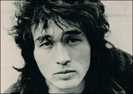 Russian nusic with texts and literal translation: Viktor Tsoi